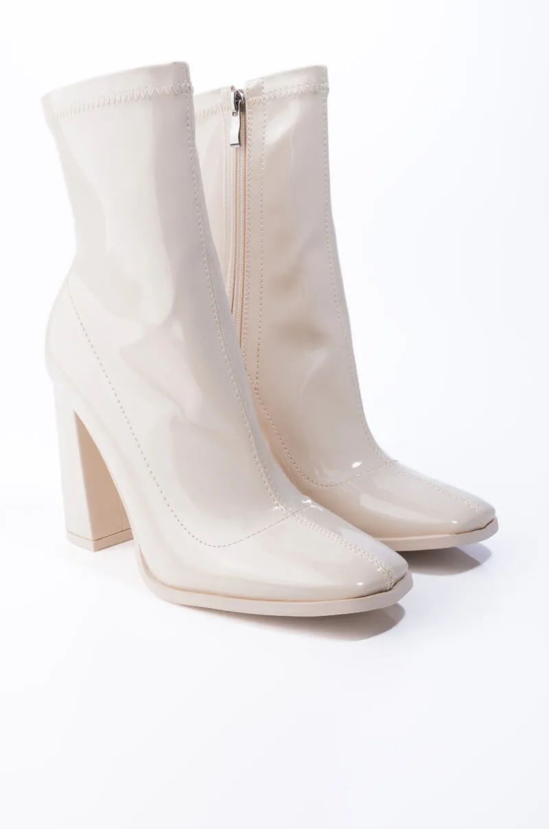 AZALEA WANG DO YOUR WORST CHUNKY HEEL BOOTIE IN TAUPE