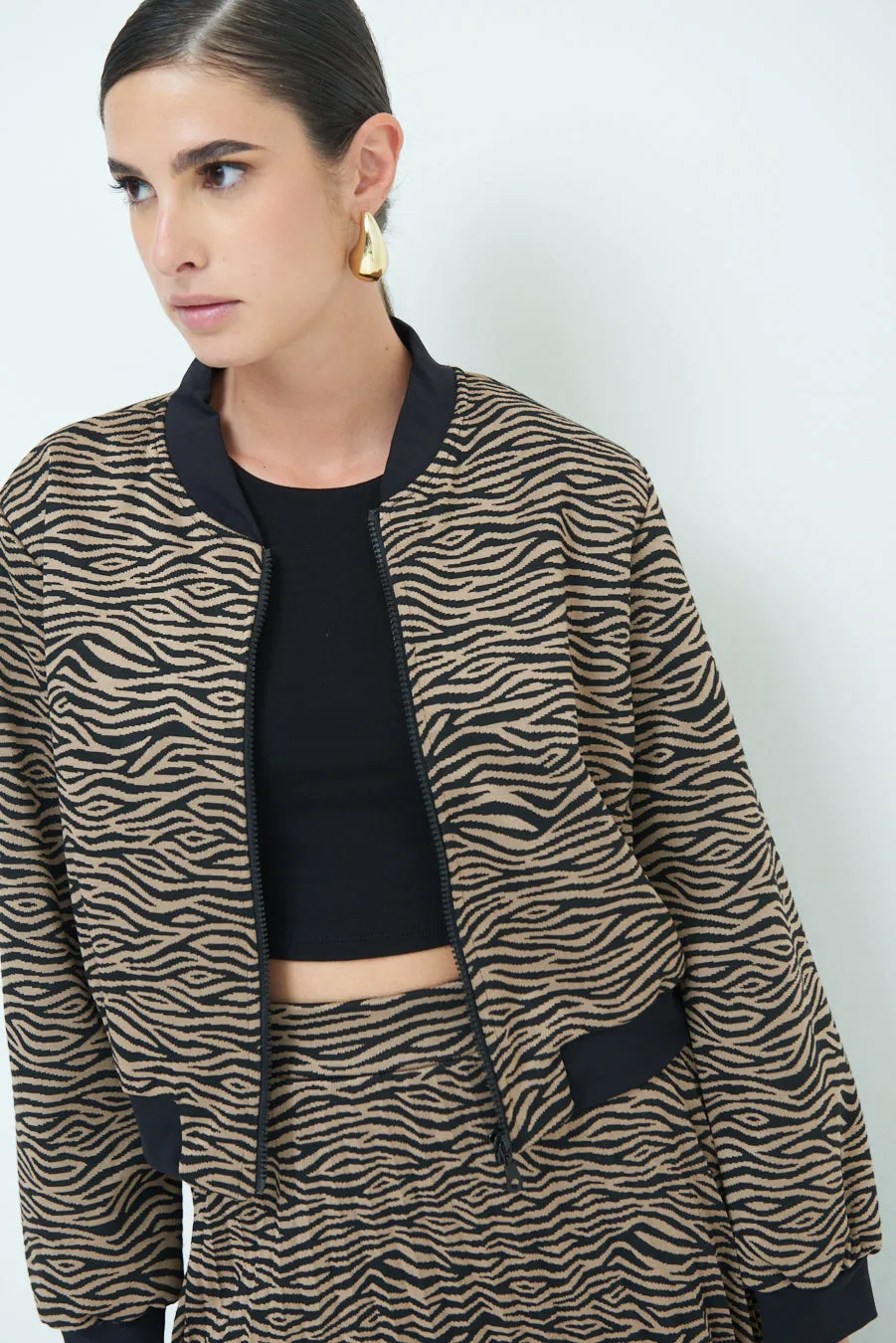 Chic bomber jacket with ribbed cuffs wholesale