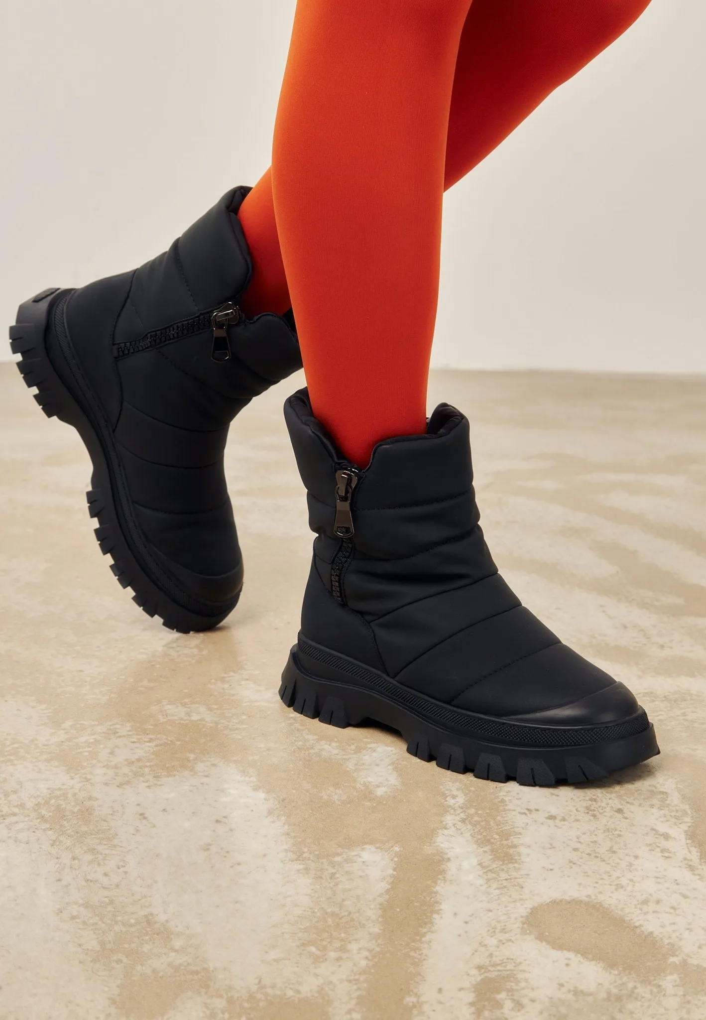 Platform Winter Boots - Black