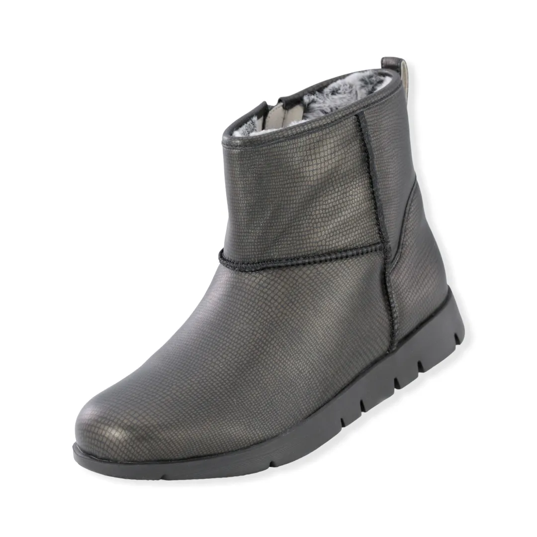 Ultra lightweight and supuer soft Sheepskin boots  #FJ086